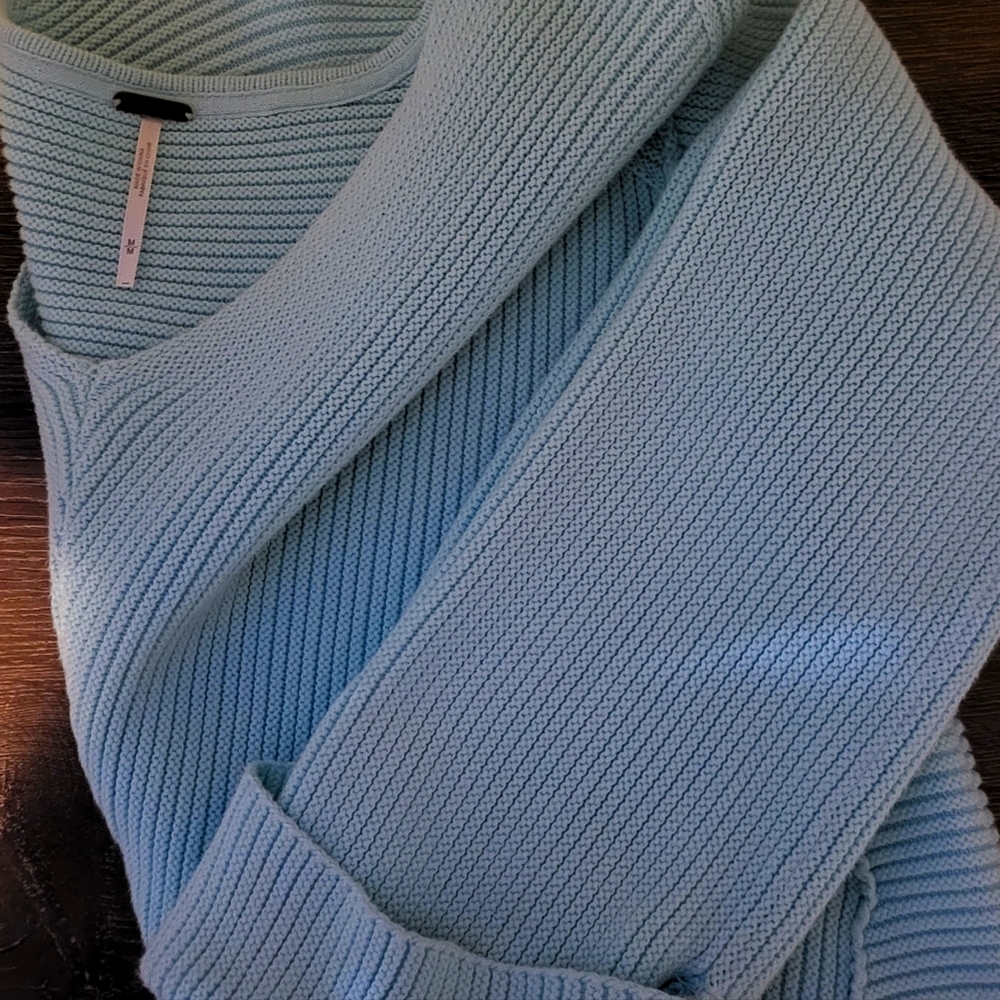 Brand New Free People Sweater Size Medium